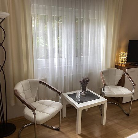 Apartments Und Zimmer Gaestehaus Matthias Дрезден Екстериор снимка