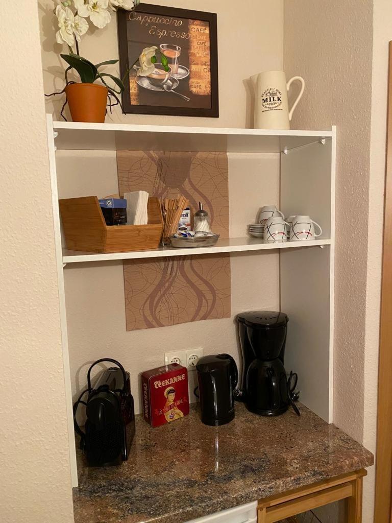 Apartments Und Zimmer Gaestehaus Matthias Дрезден Екстериор снимка