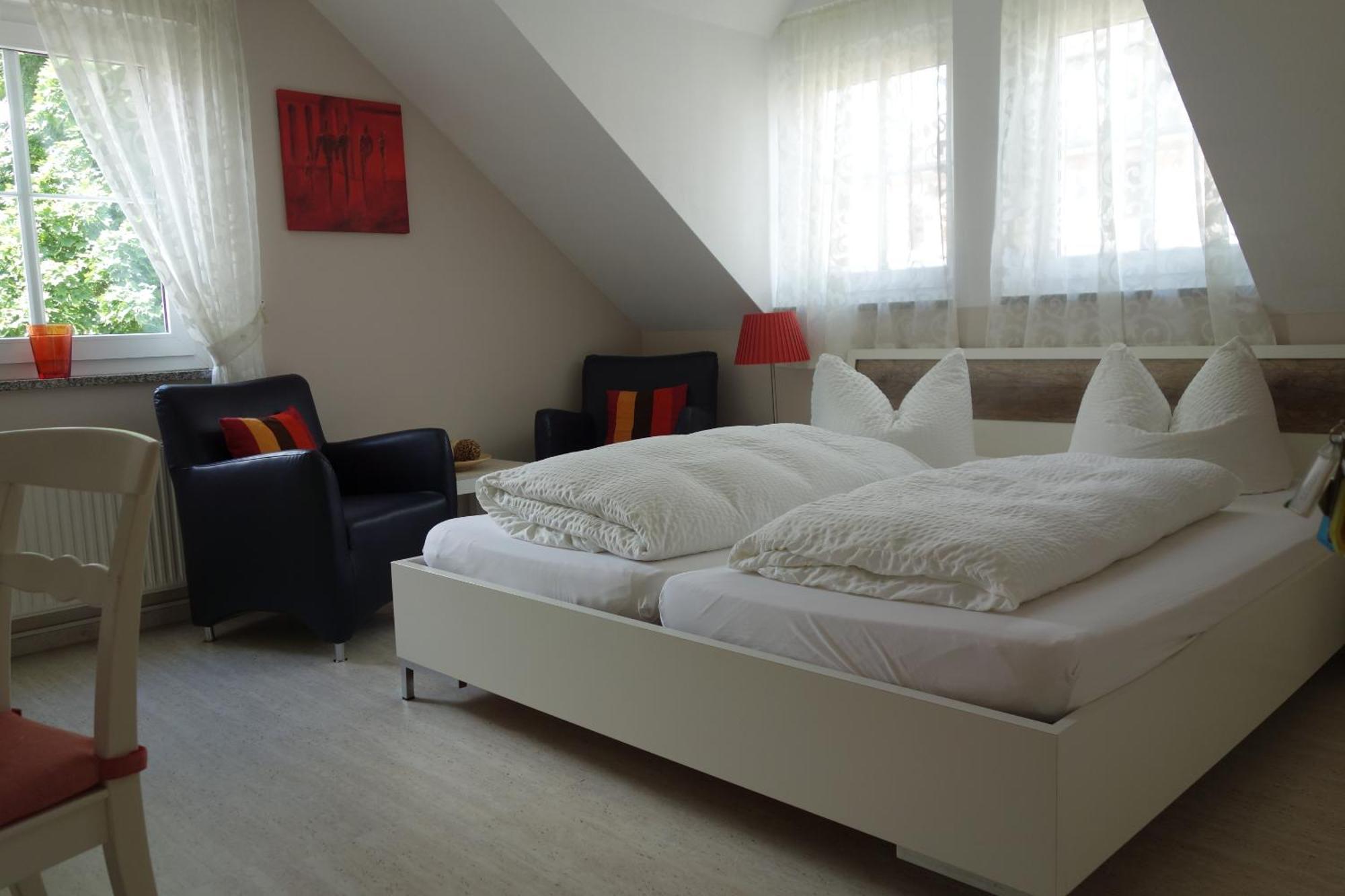 Apartments Und Zimmer Gaestehaus Matthias Дрезден Стая снимка