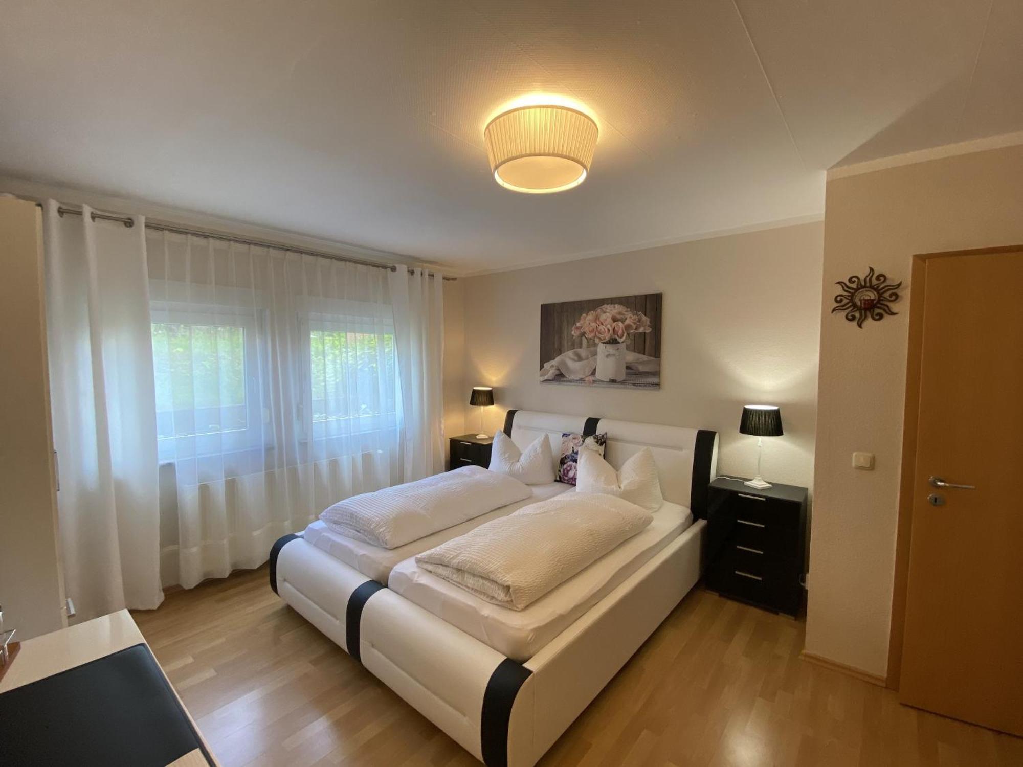 Apartments Und Zimmer Gaestehaus Matthias Дрезден Стая снимка