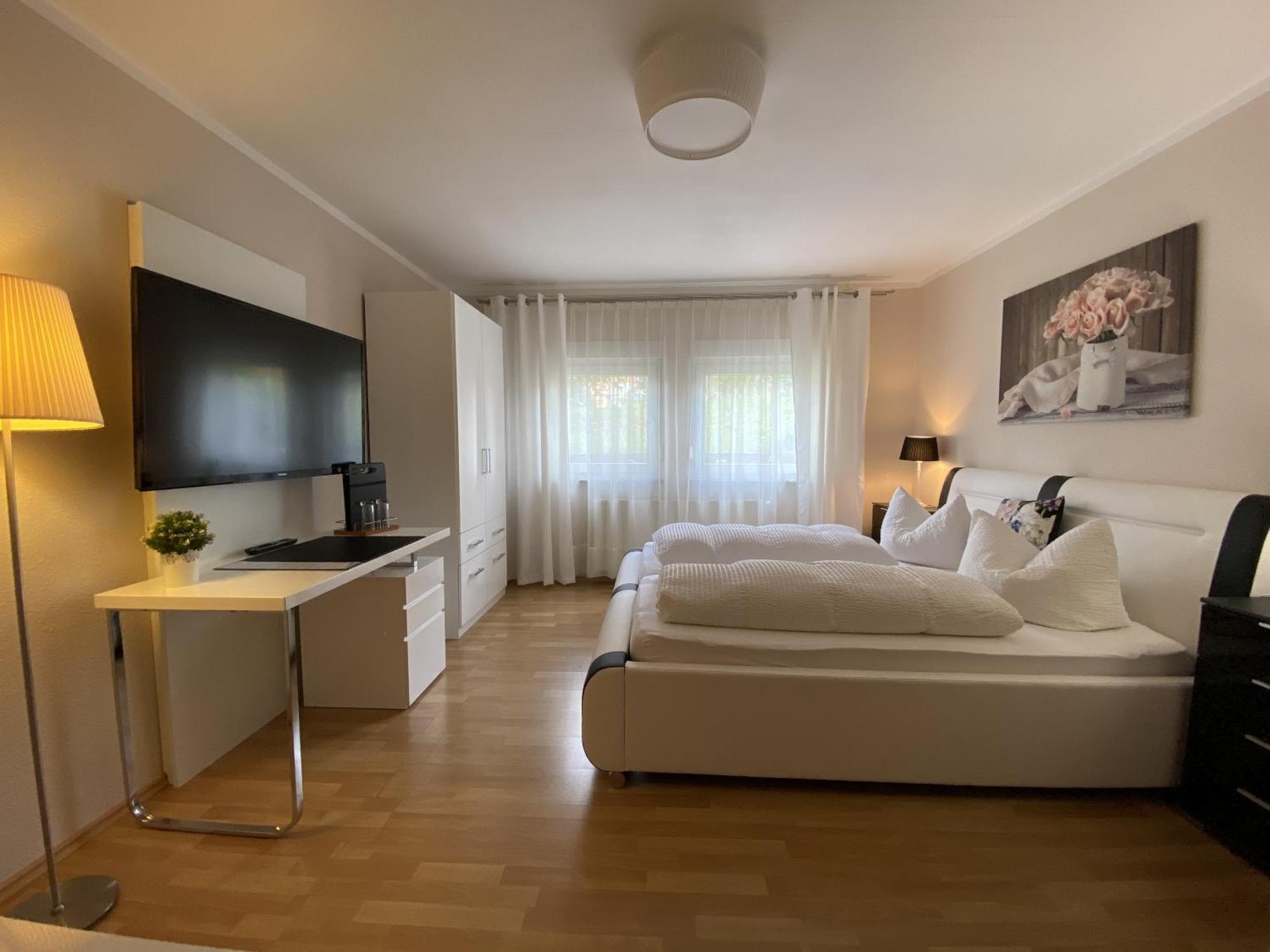 Apartments Und Zimmer Gaestehaus Matthias Дрезден Стая снимка