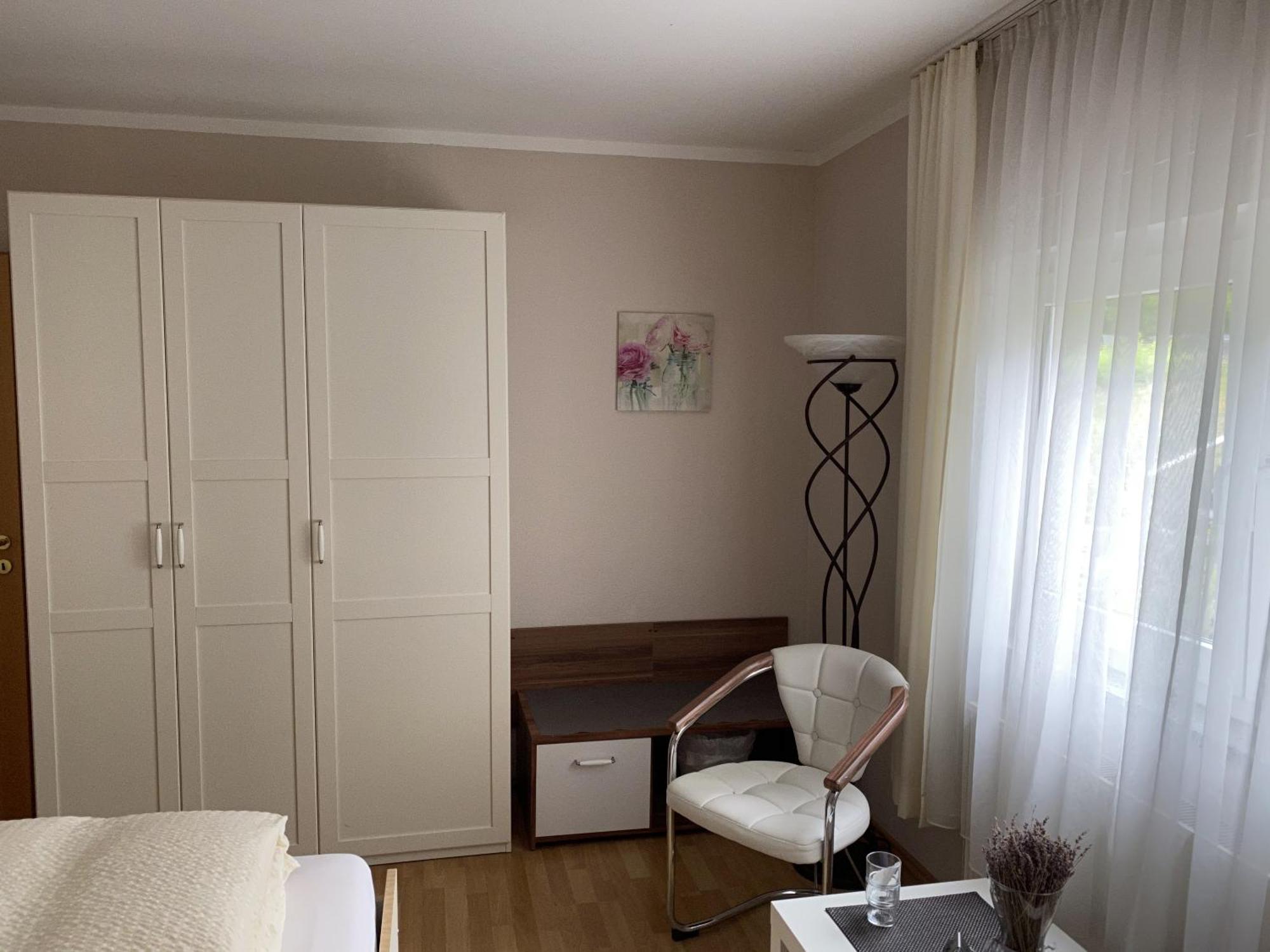 Apartments Und Zimmer Gaestehaus Matthias Дрезден Стая снимка