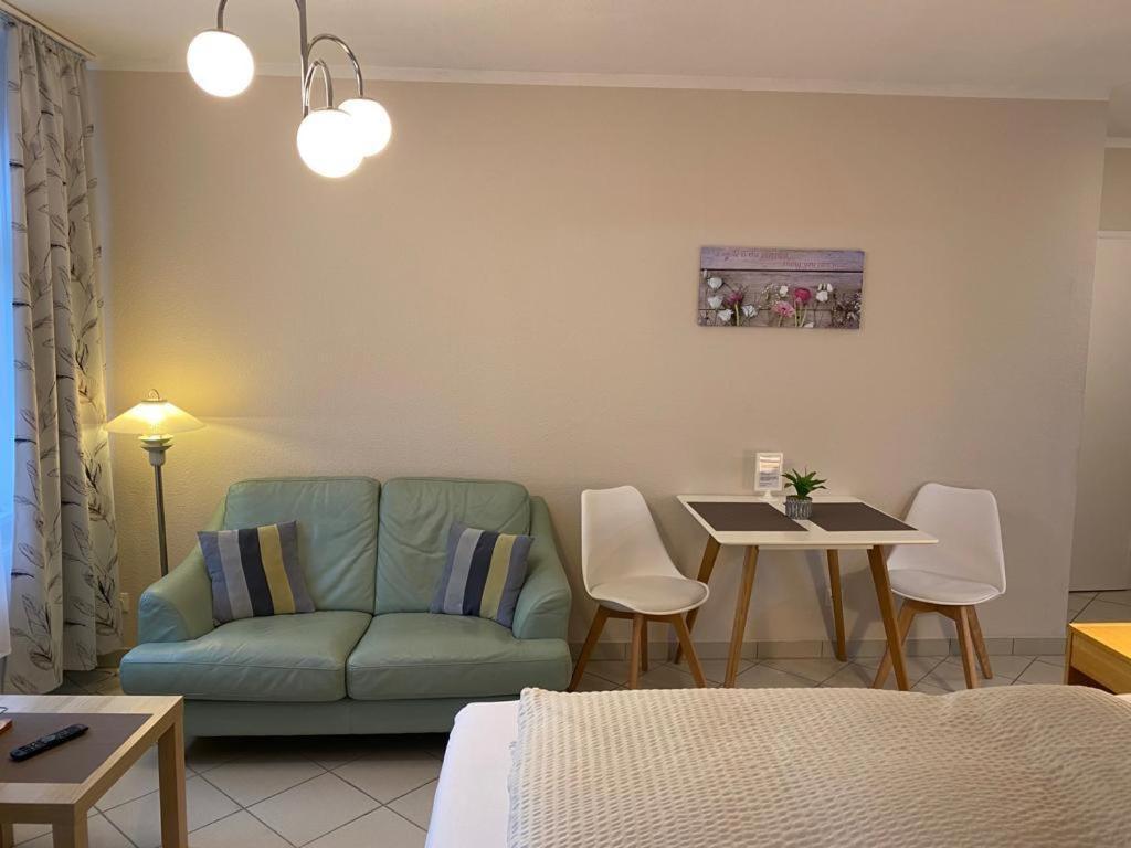 Apartments Und Zimmer Gaestehaus Matthias Дрезден Екстериор снимка